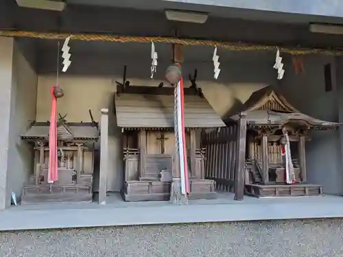 公智神社の末社