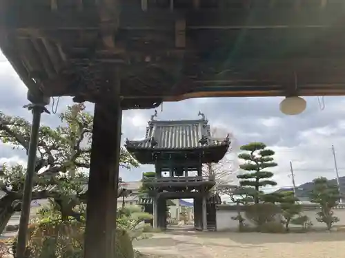 円通寺の山門・神門