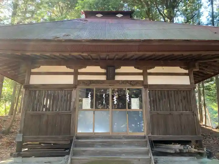 三宮飯縄神社の本殿・本堂