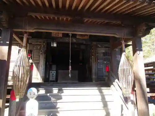 法泉寺の本殿