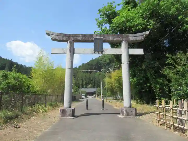 下山八幡神社の鳥居