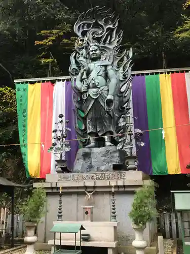 大本山七宝瀧寺の仏像