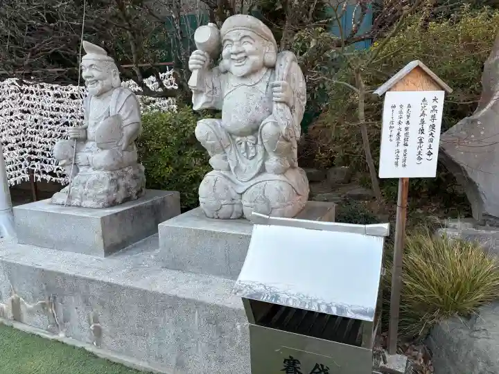 武州柿生琴平神社の{uncategorized: "未分類", other: "その他", undefined: "問題あり", building: "その他建物", grave: "お墓", sacred_gate: "鳥居", guardian: "狛犬", statue: "像", buddha: "仏像", history: "歴史", nature: "自然", garden: "庭園", animal: "動物", pagoda: "塔", temizu: "手水舎", mountain_gate: "山門・神門", sanctuary: "本殿・本堂", subordinate: "末社・摂社", art: "芸術", scenery: "景色", jizo: "地蔵", ema: "絵馬", goshuin: "御朱印", omikuji: "おみくじ", items: "授与品その他", amulet: "お守り", goshuincho: "御朱印帳", eats: "食事", festival: "お祭り", votive_dance: "神楽", shichigosan: "七五三参", wedding: "結婚式", experience: "体験その他", initially: "初詣", around: "周辺", anti_infection: "感染症対策"}
