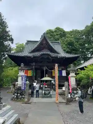 秩父札所１番　四萬部寺の{uncategorized: "未分類", other: "その他", undefined: "問題あり", building: "その他建物", grave: "お墓", sacred_gate: "鳥居", guardian: "狛犬", statue: "像", buddha: "仏像", history: "歴史", nature: "自然", garden: "庭園", animal: "動物", pagoda: "塔", temizu: "手水舎", mountain_gate: "山門・神門", sanctuary: "本殿・本堂", subordinate: "末社・摂社", art: "芸術", scenery: "景色", jizo: "地蔵", ema: "絵馬", goshuin: "御朱印", omikuji: "おみくじ", items: "授与品その他", amulet: "お守り", goshuincho: "御朱印帳", eats: "食事", festival: "お祭り", votive_dance: "神楽", shichigosan: "七五三参", wedding: "結婚式", experience: "体験その他", initially: "初詣", around: "周辺", anti_infection: "感染症対策"}