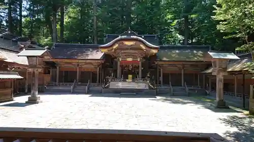 諏訪大社の本殿・本堂