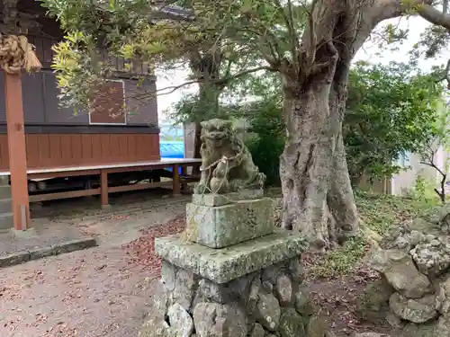 宮山神社の狛犬