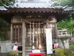 諏訪神社の本殿