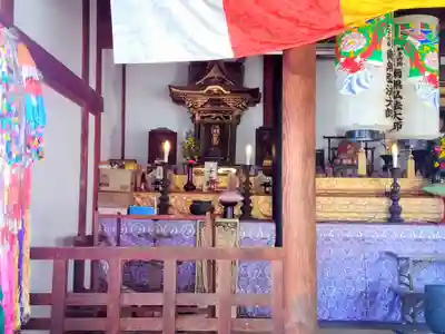 弥勒寺の本殿・本堂