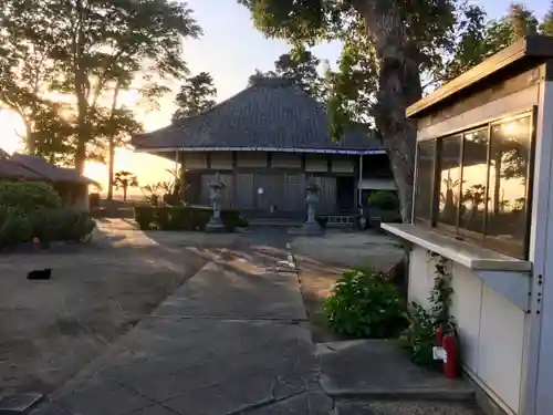 慈雲山 安楽寺の本殿・本堂