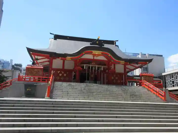 花園神社の本殿・本堂