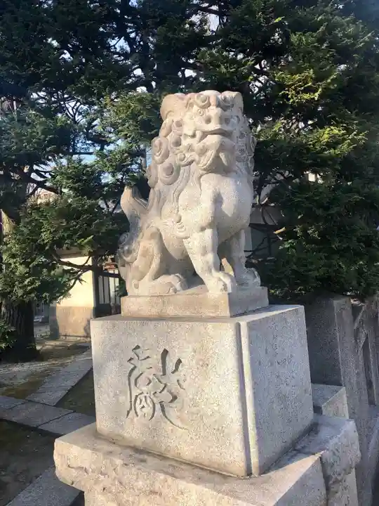 待乳山聖天(本龍院)の狛犬