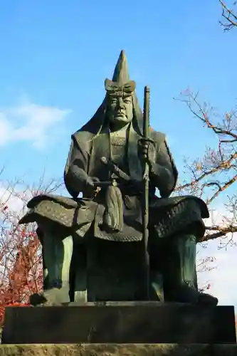 上杉神社の像