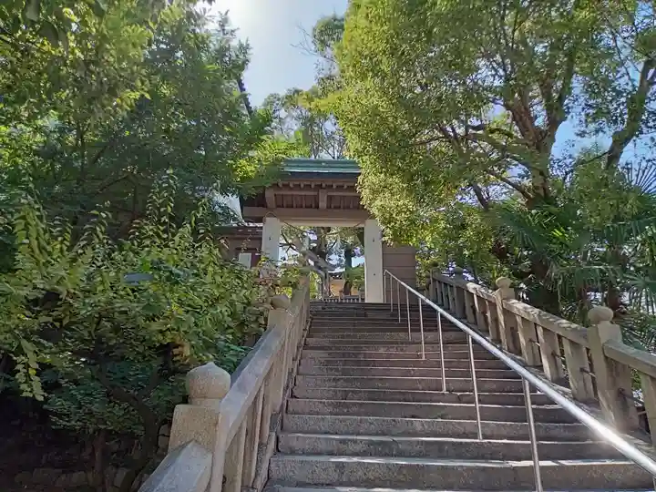 高津宮の山門・神門