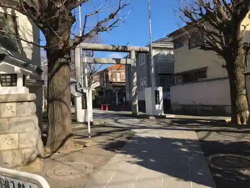 池袋氷川神社の鳥居