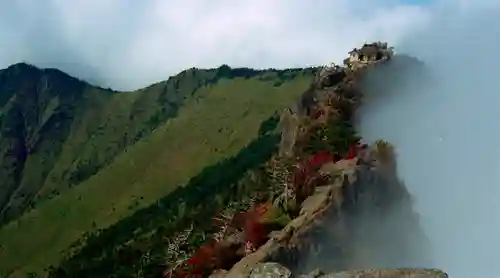 石鎚神社頂上社の本殿・本堂