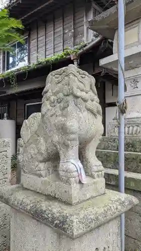 津田八幡神社の狛犬