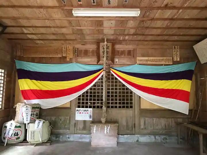 崎津諏訪神社の本殿・本堂