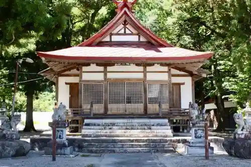 飯島八幡神社の本殿