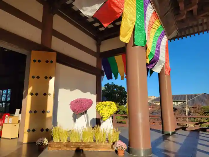 西新井大師総持寺の本殿・本堂