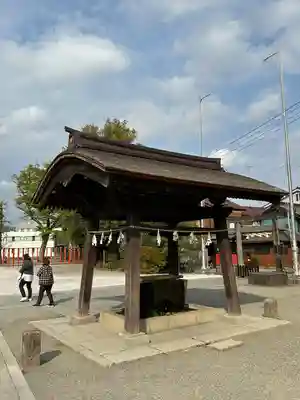 箭弓稲荷神社の手水舎