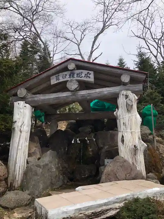 羅臼神社の手水舎