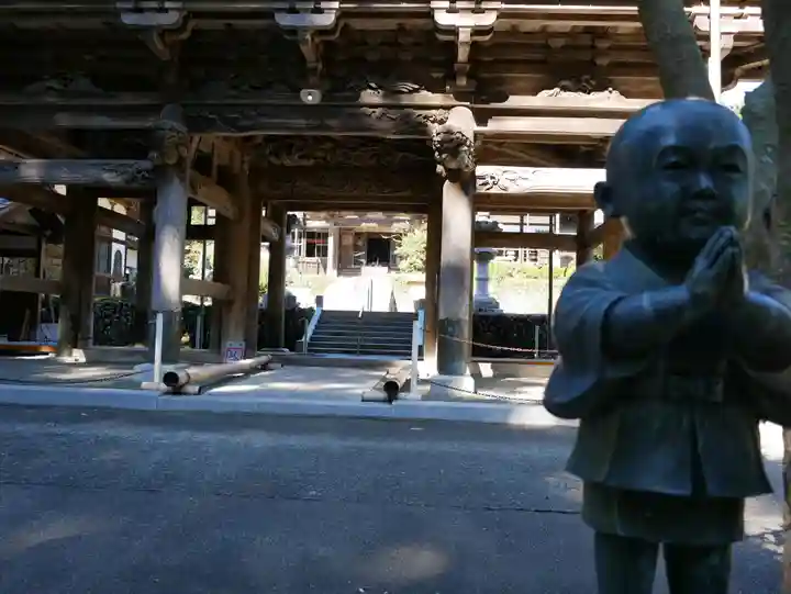石雲院の山門・神門