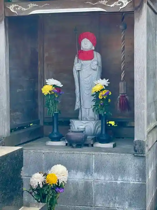 萬藏寺の{uncategorized: "未分類", other: "その他", undefined: "問題あり", building: "その他建物", grave: "お墓", sacred_gate: "鳥居", guardian: "狛犬", statue: "像", buddha: "仏像", history: "歴史", nature: "自然", garden: "庭園", animal: "動物", pagoda: "塔", temizu: "手水舎", mountain_gate: "山門・神門", sanctuary: "本殿・本堂", subordinate: "末社・摂社", art: "芸術", scenery: "景色", jizo: "地蔵", ema: "絵馬", goshuin: "御朱印", omikuji: "おみくじ", items: "授与品その他", amulet: "お守り", goshuincho: "御朱印帳", eats: "食事", festival: "お祭り", votive_dance: "神楽", shichigosan: "七五三参", wedding: "結婚式", experience: "体験その他", initially: "初詣", around: "周辺", anti_infection: "感染症対策"}