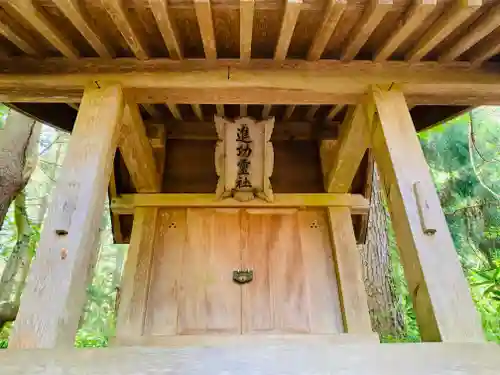 土津神社｜こどもと出世の神さまの末社