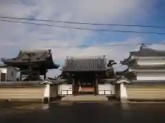 阿弥陀寺の山門