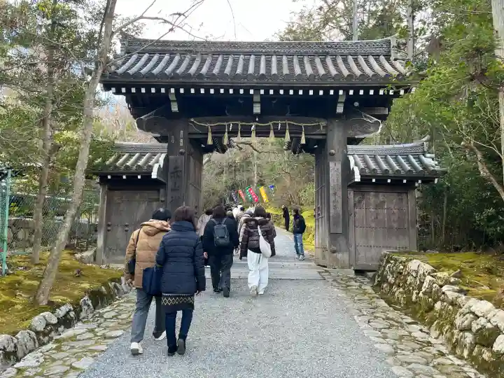 赤山禅院の{uncategorized: "未分類", other: "その他", undefined: "問題あり", building: "その他建物", grave: "お墓", sacred_gate: "鳥居", guardian: "狛犬", statue: "像", buddha: "仏像", history: "歴史", nature: "自然", garden: "庭園", animal: "動物", pagoda: "塔", temizu: "手水舎", mountain_gate: "山門・神門", sanctuary: "本殿・本堂", subordinate: "末社・摂社", art: "芸術", scenery: "景色", jizo: "地蔵", ema: "絵馬", goshuin: "御朱印", omikuji: "おみくじ", items: "授与品その他", amulet: "お守り", goshuincho: "御朱印帳", eats: "食事", festival: "お祭り", votive_dance: "神楽", shichigosan: "七五三参", wedding: "結婚式", experience: "体験その他", initially: "初詣", around: "周辺", anti_infection: "感染症対策"}