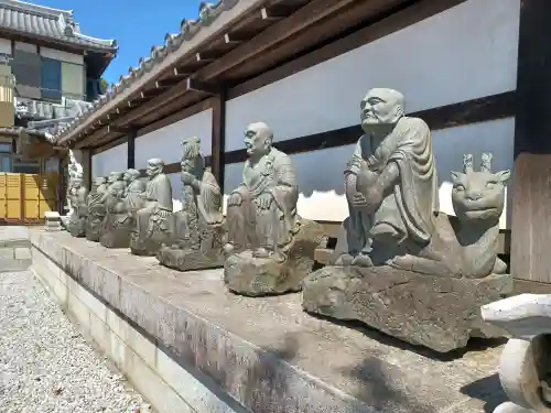 全龍寺の{uncategorized: "未分類", other: "その他", undefined: "問題あり", building: "その他建物", grave: "お墓", sacred_gate: "鳥居", guardian: "狛犬", statue: "像", buddha: "仏像", history: "歴史", nature: "自然", garden: "庭園", animal: "動物", pagoda: "塔", temizu: "手水舎", mountain_gate: "山門・神門", sanctuary: "本殿・本堂", subordinate: "末社・摂社", art: "芸術", scenery: "景色", jizo: "地蔵", ema: "絵馬", goshuin: "御朱印", omikuji: "おみくじ", items: "授与品その他", amulet: "お守り", goshuincho: "御朱印帳", eats: "食事", festival: "お祭り", votive_dance: "神楽", shichigosan: "七五三参", wedding: "結婚式", experience: "体験その他", initially: "初詣", around: "周辺", anti_infection: "感染症対策"}