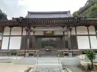 洞泉寺の{uncategorized: "未分類", other: "その他", undefined: "問題あり", building: "その他建物", grave: "お墓", sacred_gate: "鳥居", guardian: "狛犬", statue: "像", buddha: "仏像", history: "歴史", nature: "自然", garden: "庭園", animal: "動物", pagoda: "塔", temizu: "手水舎", mountain_gate: "山門・神門", sanctuary: "本殿・本堂", subordinate: "末社・摂社", art: "芸術", scenery: "景色", jizo: "地蔵", ema: "絵馬", goshuin: "御朱印", omikuji: "おみくじ", items: "授与品その他", amulet: "お守り", goshuincho: "御朱印帳", eats: "食事", festival: "お祭り", votive_dance: "神楽", shichigosan: "七五三参", wedding: "結婚式", experience: "体験その他", initially: "初詣", around: "周辺", anti_infection: "感染症対策"}