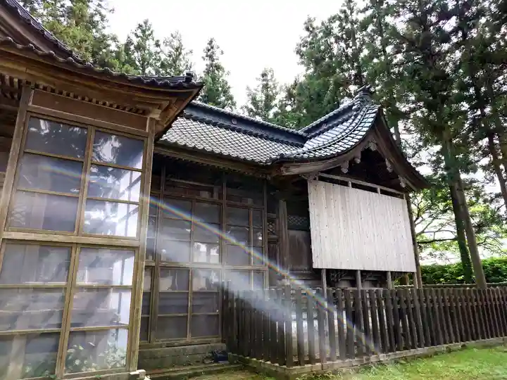 守りの神 藤基神社(新潟県)