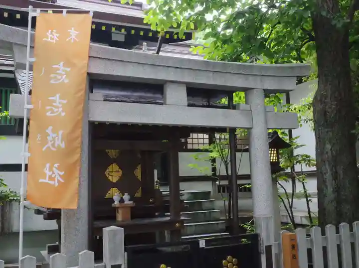 鳥越神社の鳥居