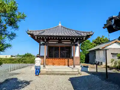 西樂寺の本殿・本堂