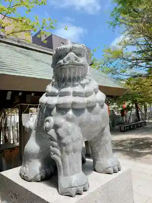 北海道神宮頓宮の狛犬