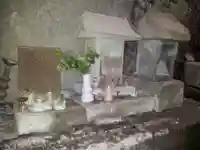 銭洗弁財天宇賀福神社の末社・摂社