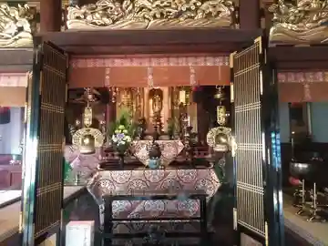 信行寺の本殿・本堂