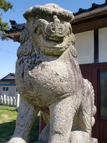 西保神社の狛犬