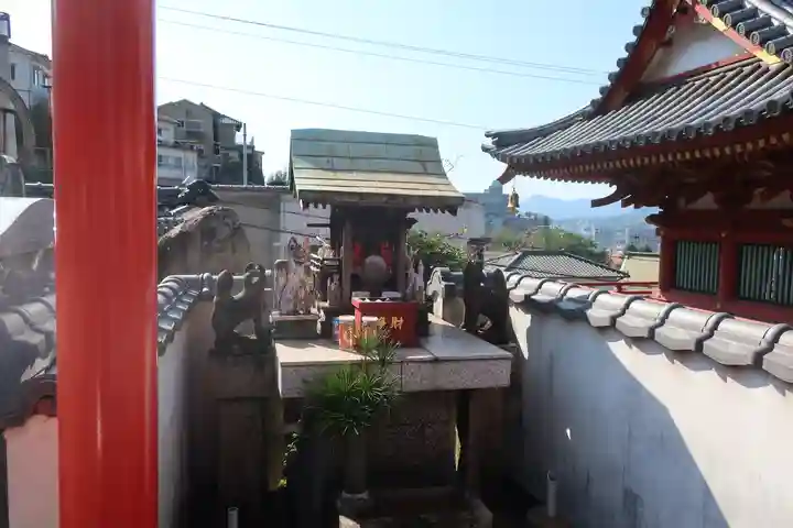 萬年寺の末社・摂社