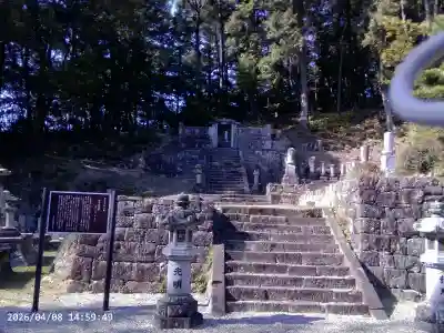高月院の{uncategorized: "未分類", other: "その他", undefined: "問題あり", building: "その他建物", grave: "お墓", sacred_gate: "鳥居", guardian: "狛犬", statue: "像", buddha: "仏像", history: "歴史", nature: "自然", garden: "庭園", animal: "動物", pagoda: "塔", temizu: "手水舎", mountain_gate: "山門・神門", sanctuary: "本殿・本堂", subordinate: "末社・摂社", art: "芸術", scenery: "景色", jizo: "地蔵", ema: "絵馬", goshuin: "御朱印", omikuji: "おみくじ", items: "授与品その他", amulet: "お守り", goshuincho: "御朱印帳", eats: "食事", festival: "お祭り", votive_dance: "神楽", shichigosan: "七五三参", wedding: "結婚式", experience: "体験その他", initially: "初詣", around: "周辺", anti_infection: "感染症対策"}