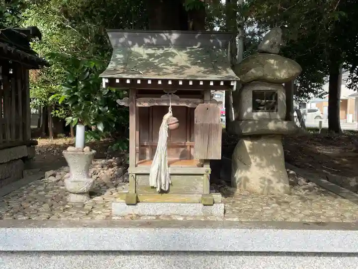 八幡神社(水口町新城)の{uncategorized: "未分類", other: "その他", undefined: "問題あり", building: "その他建物", grave: "お墓", sacred_gate: "鳥居", guardian: "狛犬", statue: "像", buddha: "仏像", history: "歴史", nature: "自然", garden: "庭園", animal: "動物", pagoda: "塔", temizu: "手水舎", mountain_gate: "山門・神門", sanctuary: "本殿・本堂", subordinate: "末社・摂社", art: "芸術", scenery: "景色", jizo: "地蔵", ema: "絵馬", goshuin: "御朱印", omikuji: "おみくじ", items: "授与品その他", amulet: "お守り", goshuincho: "御朱印帳", eats: "食事", festival: "お祭り", votive_dance: "神楽", shichigosan: "七五三参", wedding: "結婚式", experience: "体験その他", initially: "初詣", around: "周辺", anti_infection: "感染症対策"}