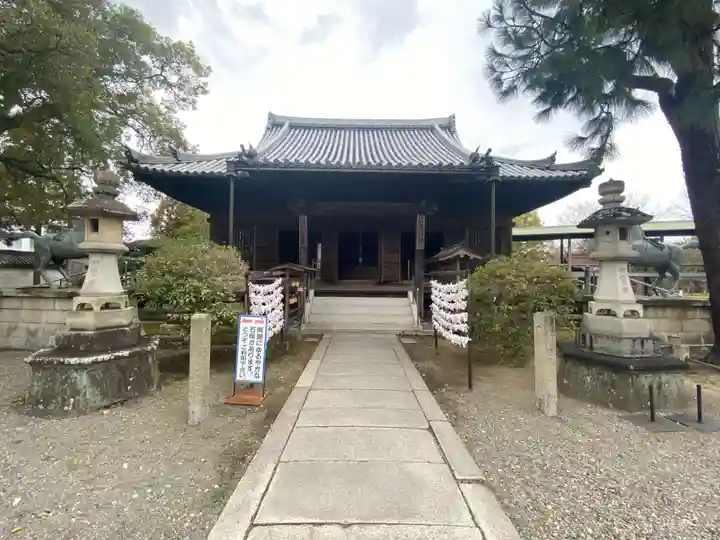 斑鳩寺の本殿・本堂