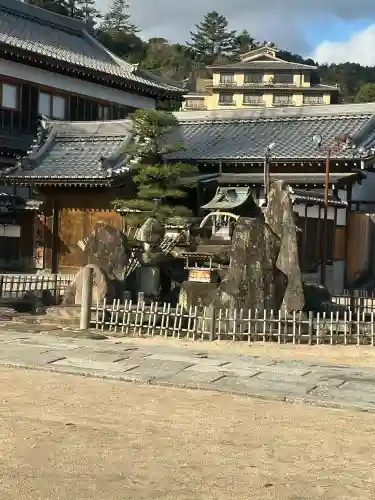 大願寺の{uncategorized: "未分類", other: "その他", undefined: "問題あり", building: "その他建物", grave: "お墓", sacred_gate: "鳥居", guardian: "狛犬", statue: "像", buddha: "仏像", history: "歴史", nature: "自然", garden: "庭園", animal: "動物", pagoda: "塔", temizu: "手水舎", mountain_gate: "山門・神門", sanctuary: "本殿・本堂", subordinate: "末社・摂社", art: "芸術", scenery: "景色", jizo: "地蔵", ema: "絵馬", goshuin: "御朱印", omikuji: "おみくじ", items: "授与品その他", amulet: "お守り", goshuincho: "御朱印帳", eats: "食事", festival: "お祭り", votive_dance: "神楽", shichigosan: "七五三参", wedding: "結婚式", experience: "体験その他", initially: "初詣", around: "周辺", anti_infection: "感染症対策"}
