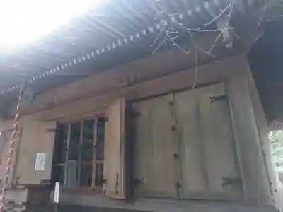 両子寺の本殿・本堂