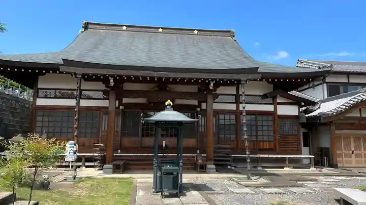 龍性院の本殿・本堂