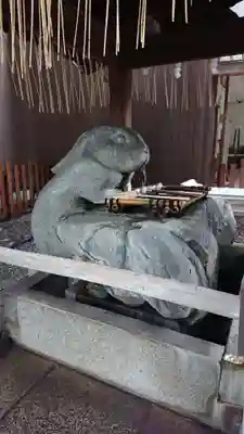 調神社の手水舎
