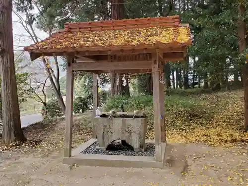 杉森神社の手水舎