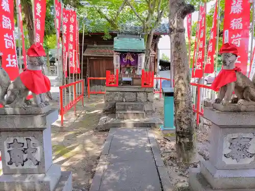 六所社（下飯田）の末社・摂社