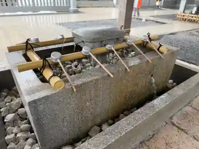 氣比神宮の{uncategorized: "未分類", other: "その他", undefined: "問題あり", building: "その他建物", grave: "お墓", sacred_gate: "鳥居", guardian: "狛犬", statue: "像", buddha: "仏像", history: "歴史", nature: "自然", garden: "庭園", animal: "動物", pagoda: "塔", temizu: "手水舎", mountain_gate: "山門・神門", sanctuary: "本殿・本堂", subordinate: "末社・摂社", art: "芸術", scenery: "景色", jizo: "地蔵", ema: "絵馬", goshuin: "御朱印", omikuji: "おみくじ", items: "授与品その他", amulet: "お守り", goshuincho: "御朱印帳", eats: "食事", festival: "お祭り", votive_dance: "神楽", shichigosan: "七五三参", wedding: "結婚式", experience: "体験その他", initially: "初詣", around: "周辺", anti_infection: "感染症対策"}